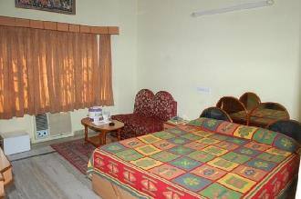Hotel Surbhi Palace, Udaipur 3